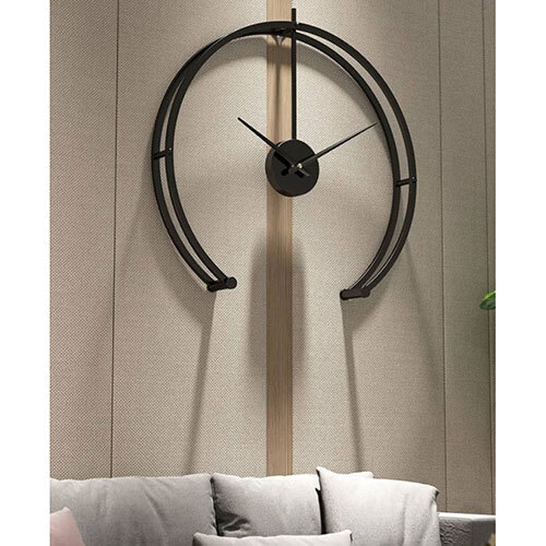 Matte Black Finish Wall Clock - Battery Life: 1 Years