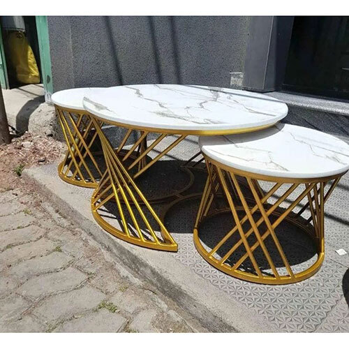 Nesting Table In Iron With White Marble Top And Golden Finish - Application: Office