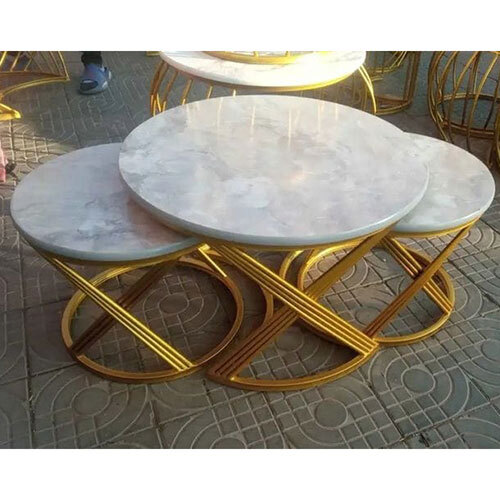 Nesting Table In Iron With White Marble Top And Golden Finish