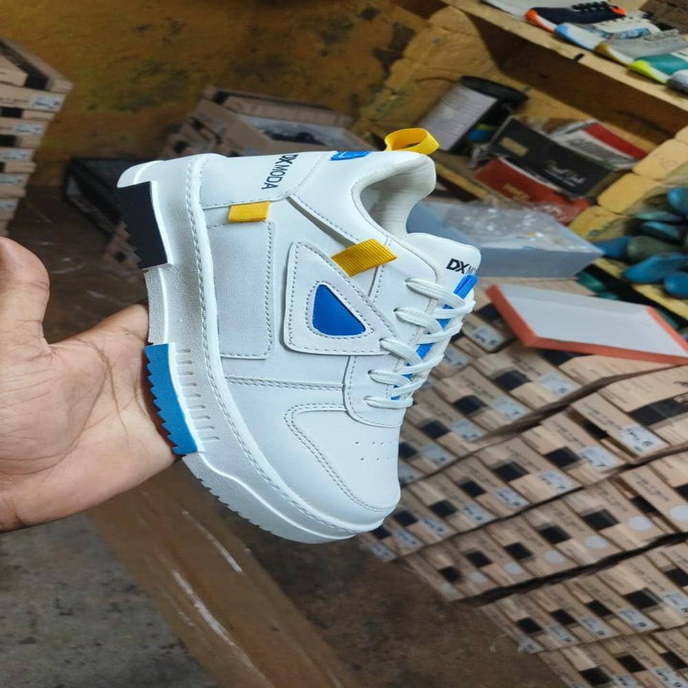 Sneaker Shoes - Synthetic Water Resistant, Standard Size, Green Color | Cushioned Insole, Padded Shaft, Airmix Outsole For Traction