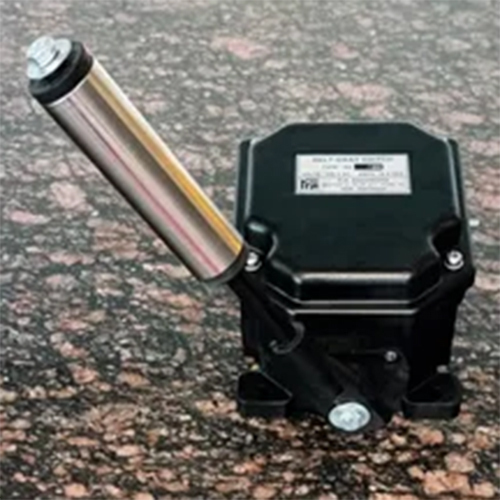 02 No + 02 Nc Belt Sway Switch - Color: Black