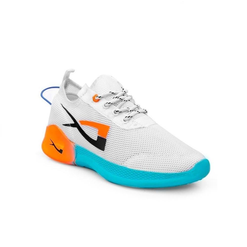 SPORTS SHOES 
