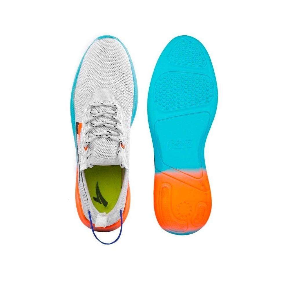 SPORTS SHOES 