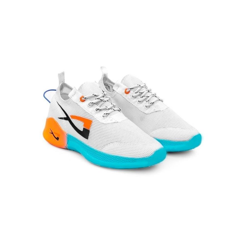 SPORTS SHOES 