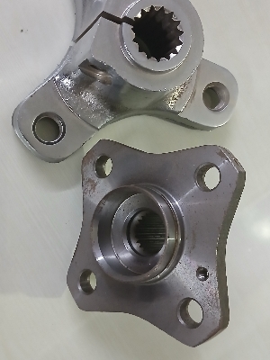 Wheel hub and flanges