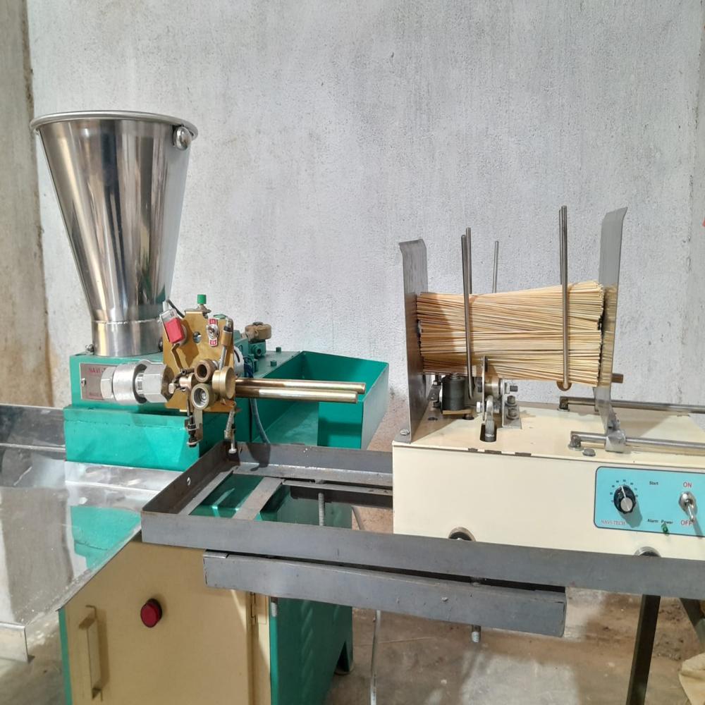 Navi-tech Agarbatti Making Machine - Capacity: 15 Kg Kg/hr
