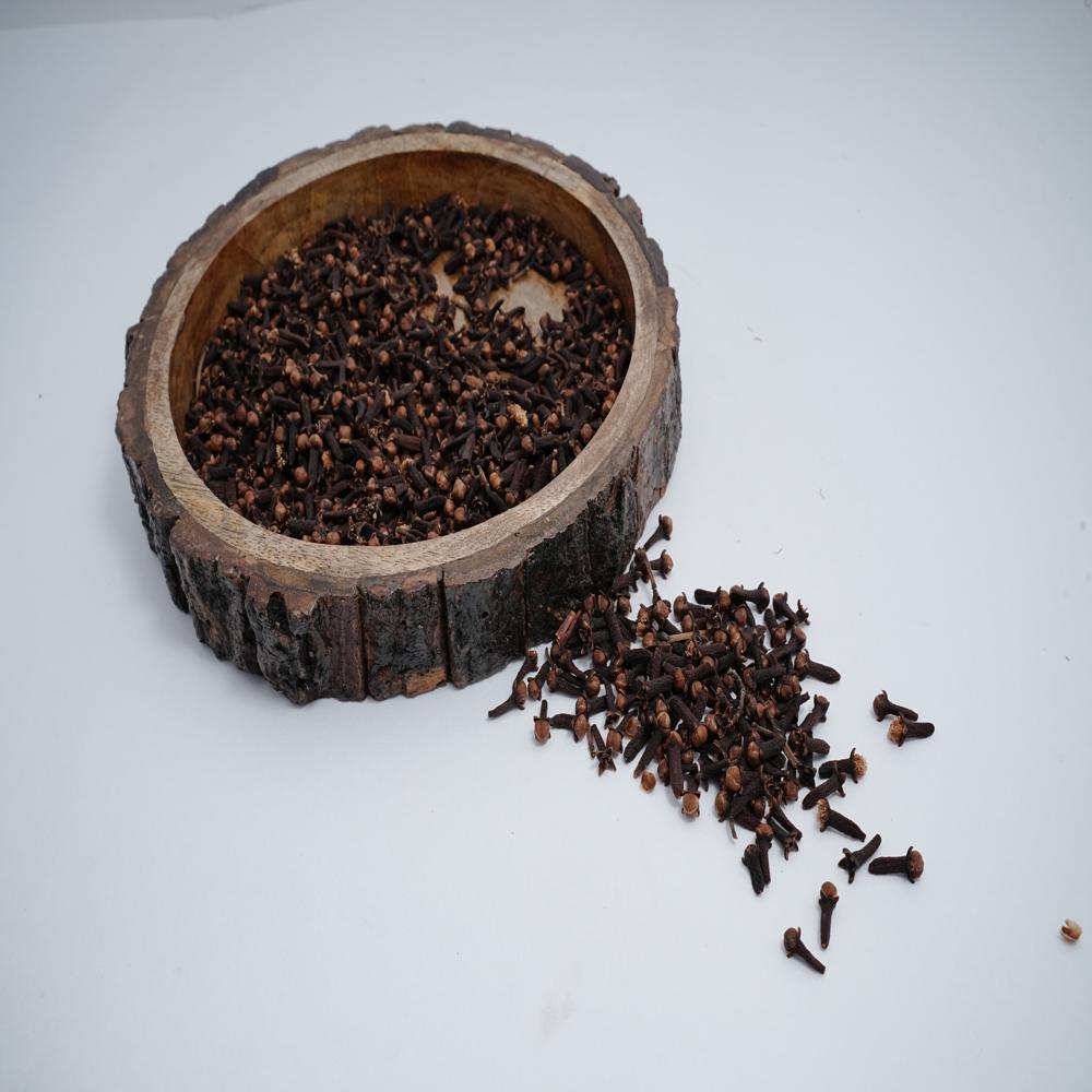 Organic Cloves - Color: Dark Brown
