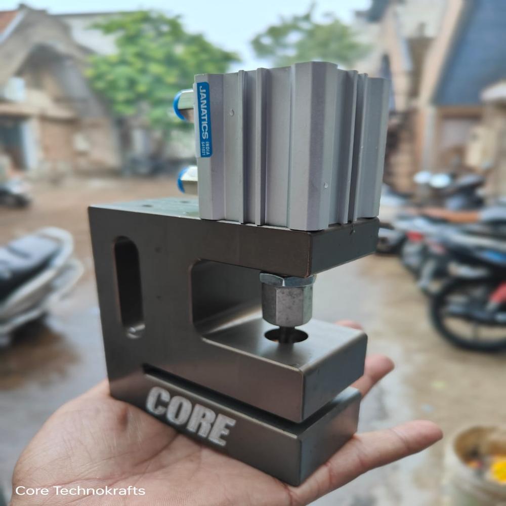 Pneumatic Round Hole Punch - Capacity: 200 Pcs/min