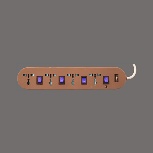 4 Plus 4 Innova Short Wire Power Strip