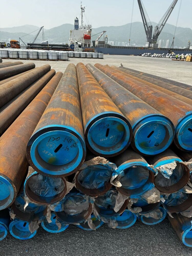 Ms Pipe 20 Inch - Application: Water And Sewage Transport: Used In Municipal Pipelines For Water Supply And Drainage Systems. Oil And Gas Pipelines: Suitable For Low-pressure Oil