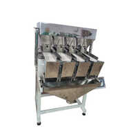 4 Head 3 L Peanuts Automatic Pouch Packing Machine - Capacity: 1000 Pcs/hr