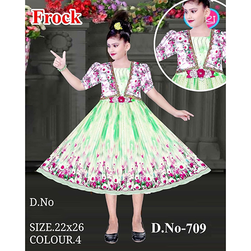 709 22x26 Below Knee Baby Frock