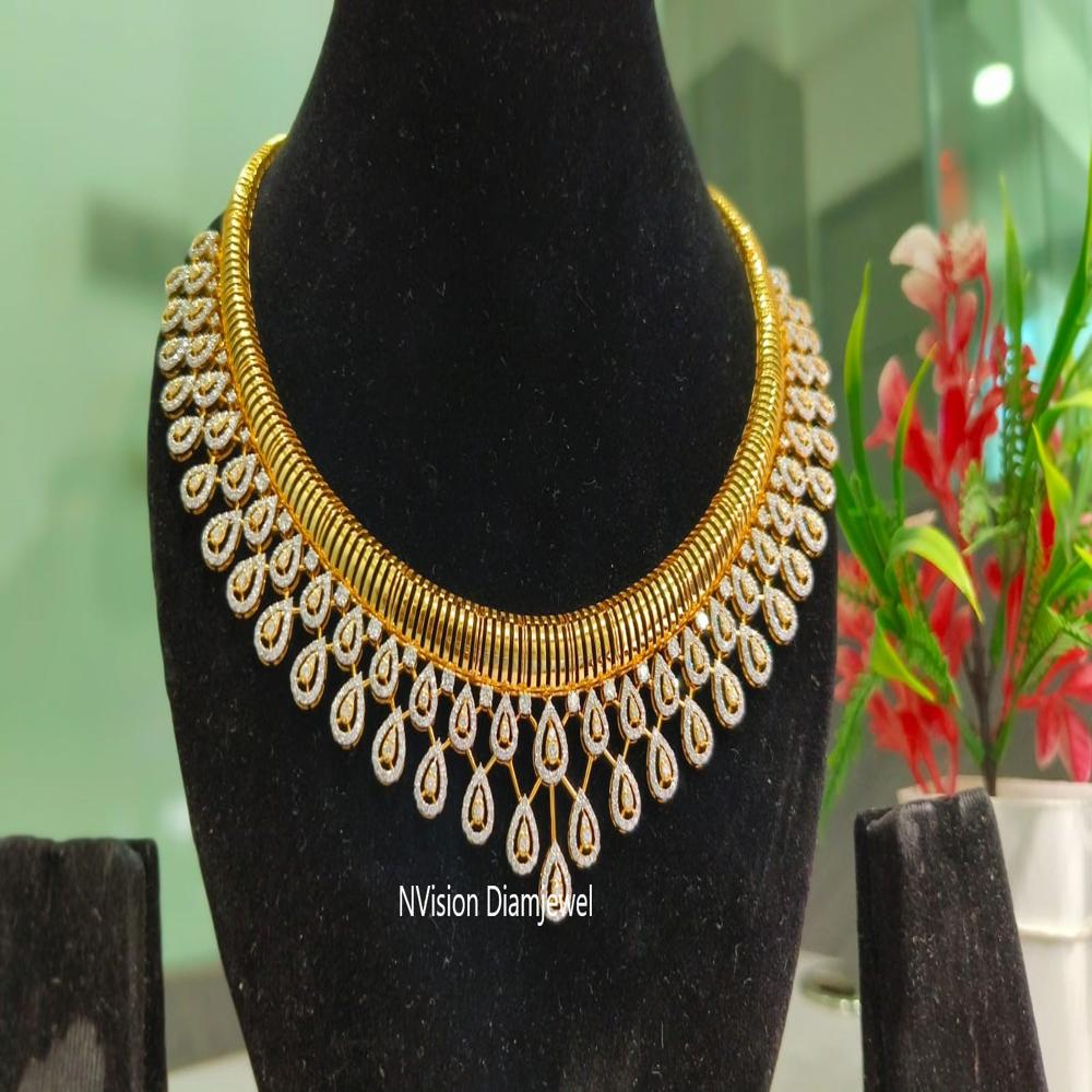 Exquisite Royal Gold Droplet Natural Diamond Necklace