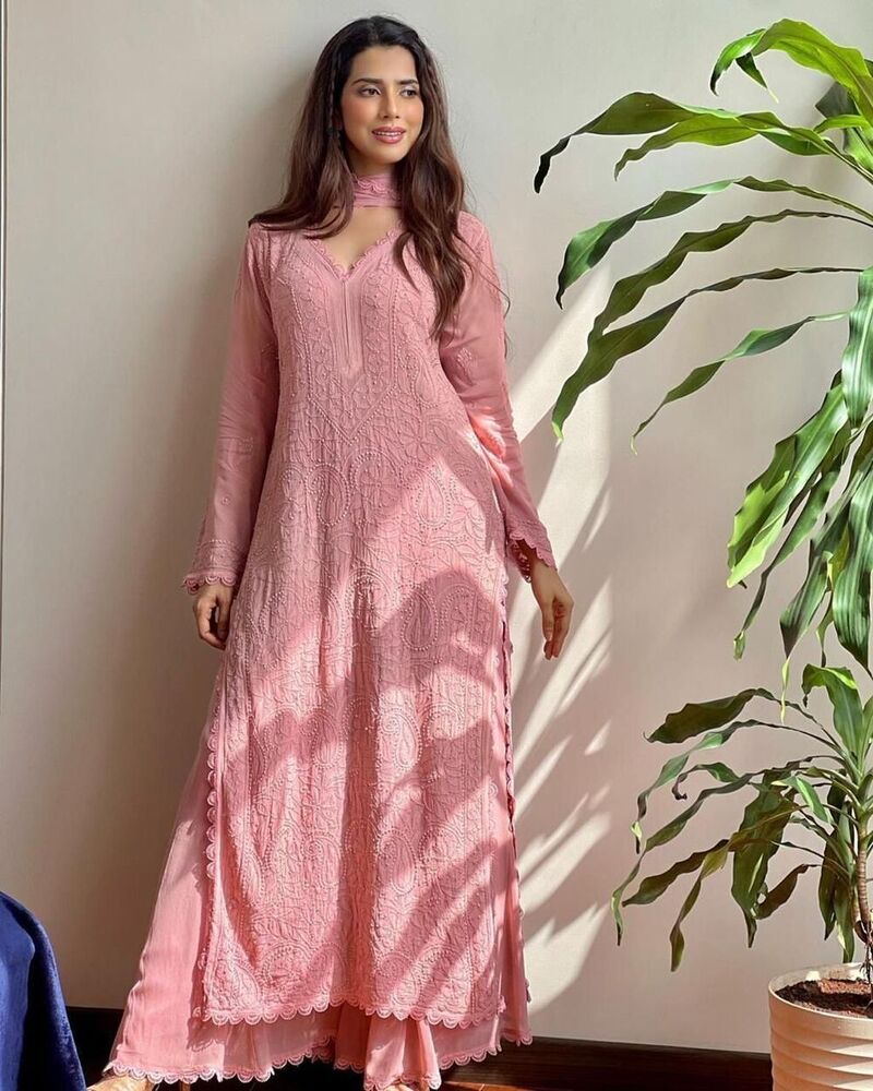 chikankari embroidery suit
