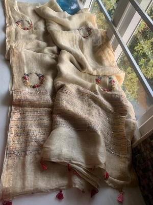 Pure Linen Silk Thread Work Saree - Color: Creem