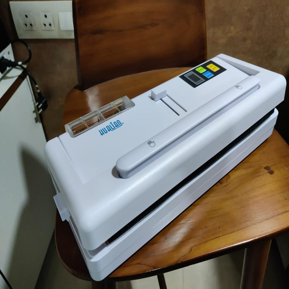 Household Vacuum Packaging Machine