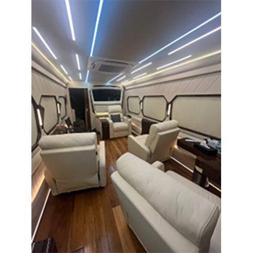 Vanity Van - Color: White