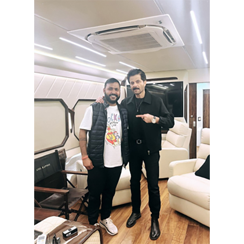 Vanity Van - Color: White