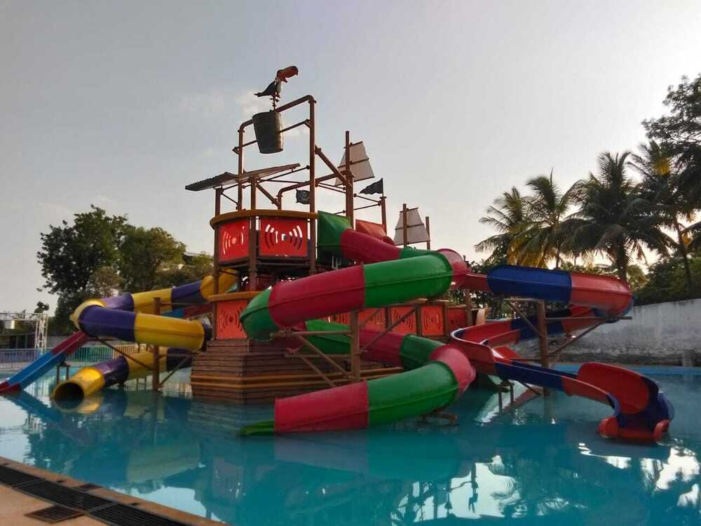 Multi Purpose Water Play System With Pirates Theme