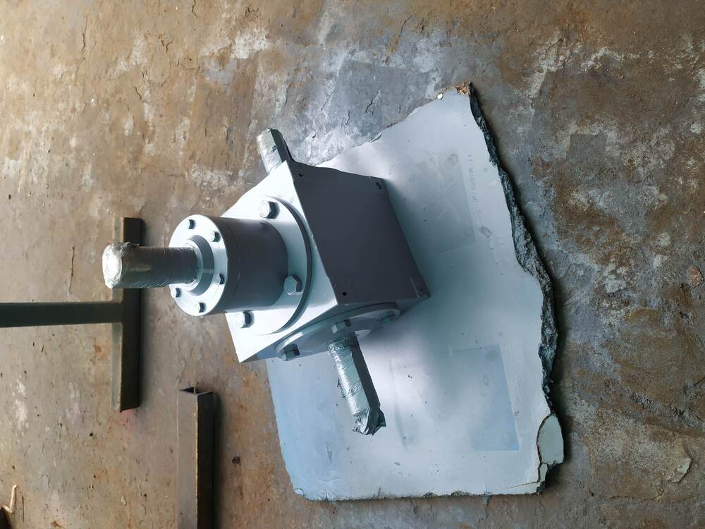 Bevel Gear Box