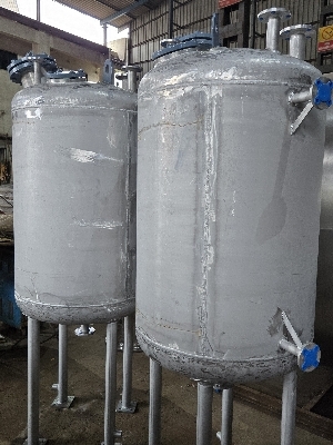 Vacuum Receiver - Size: Various Sizes Available