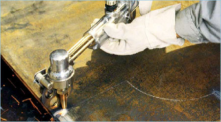 मोटराइज्ड गैस कटिंग टॉर्च