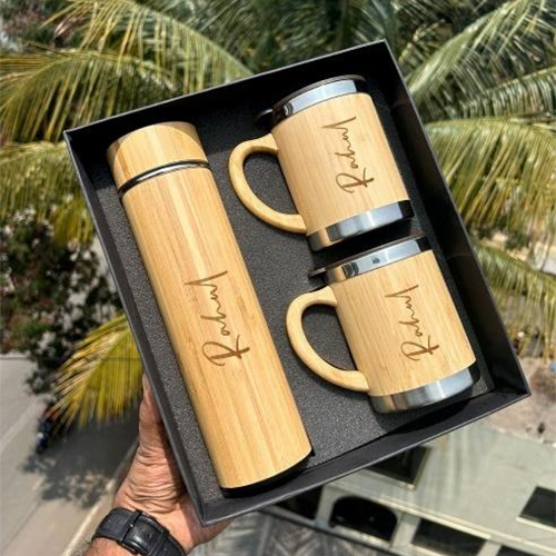 Customized Flask, Mugs and Bottles