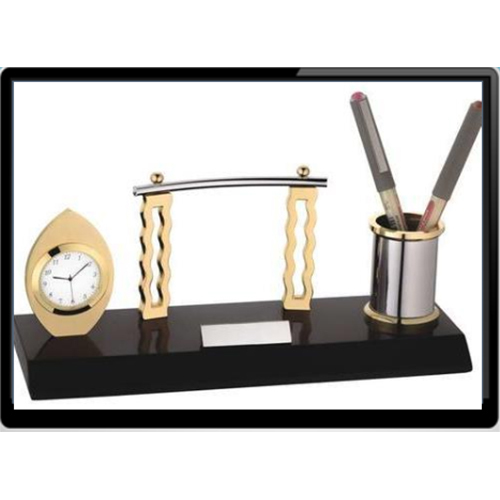 Desktop Gifts - Color: Golden