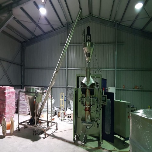 Atta Packing Machine 10kg - Application: Equipped With: Plc Controller Delta/ Invt Hmi (7.3 Inch Touch Screen Panel)- Delta/ Invt Main Servo Motor - Delta/ Invt Pulling Servo Motor - Delta/ Invt Mechanically Operated Longitudinal And Cross Sealing Jaw Assemblies Suitable For Heat Sealable Laminates. Pneumatic(pneumax Italy) Engage/dis-engage System With Adjustable Pressure For Belt Draw-off System.