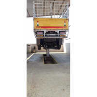 Hydraulic Car Washing Lift Installation