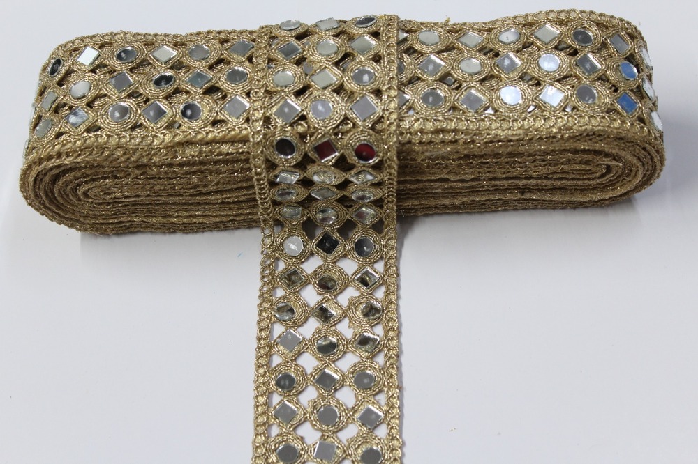 3 Line Mirror Lace - Color: Golden