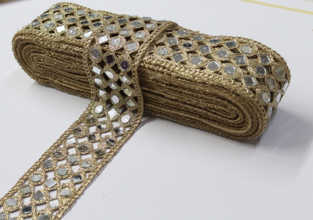 3 Line Mirror Lace - Color: Golden