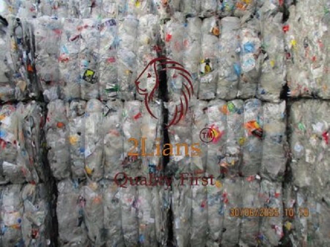 PET  bottle on bales contain35-40%trays scrap