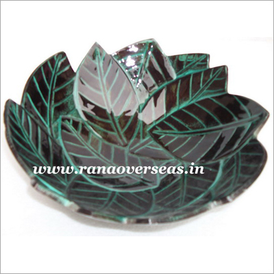 Black And Green Fruit Bowls