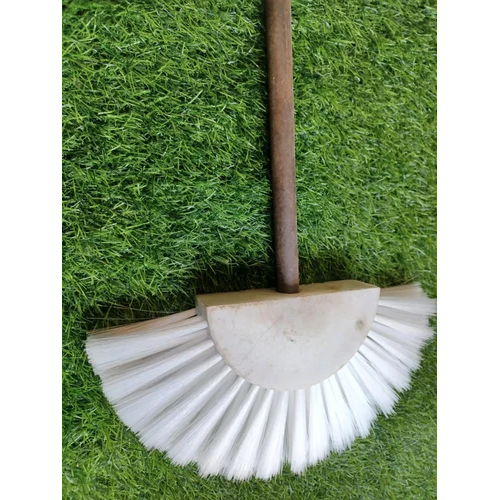 Household & Housekeeping Brushes