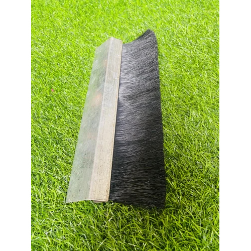 Y Section Channel Brush