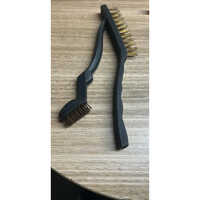 Steel Wire Brush - Color: Black