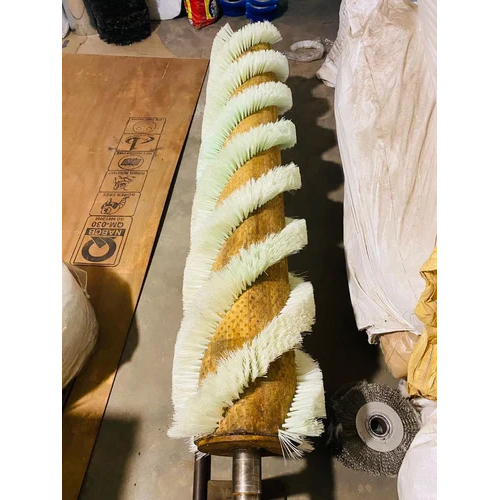 Karnavati Wooden Roller Brushes