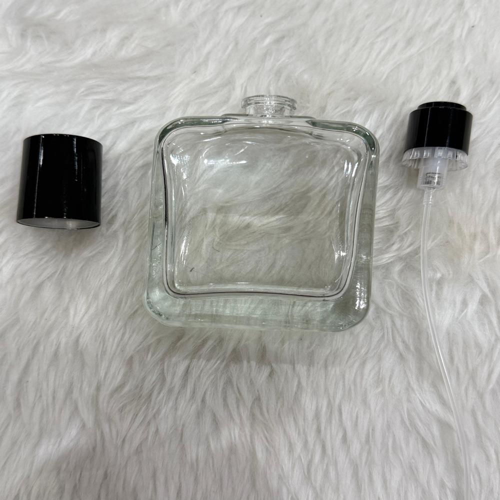 Mahra Perfume Bottle - Color: Transparent