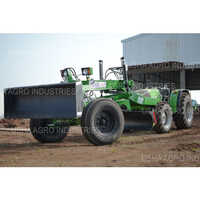 Deutz Fahr Tractor Grader Attachment - Finishing: Polished