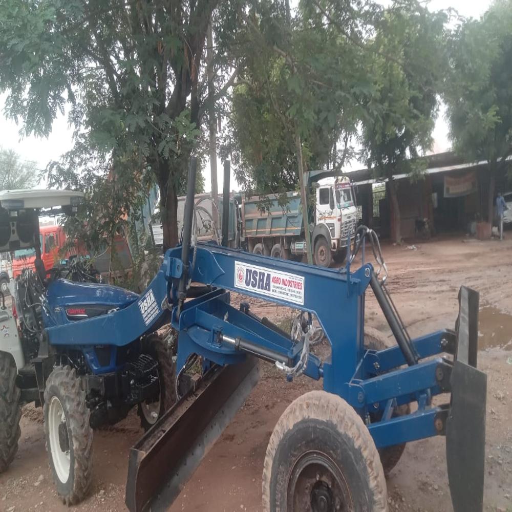 Farmtrac Tractor Grader - Finishing: Polished