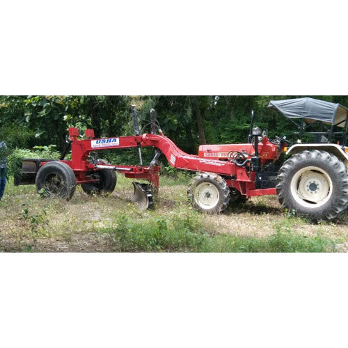 Swaraj Tractor Grader - Finishing: Polished