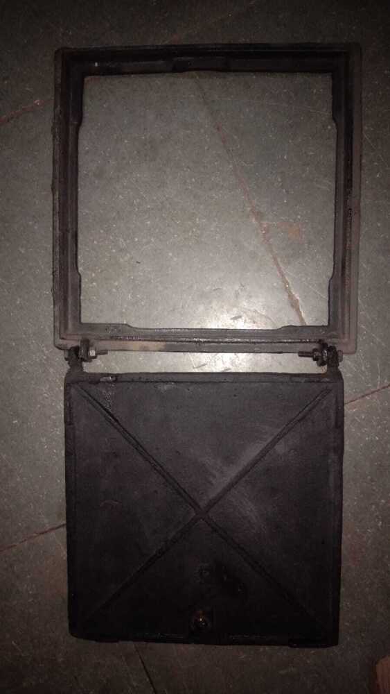 Casting Iron Earth Pit Cover 18x18 - Durable Cast Iron Material, Ample Coverage For Larger Earthing Pits, Protects Against Environmental Elements