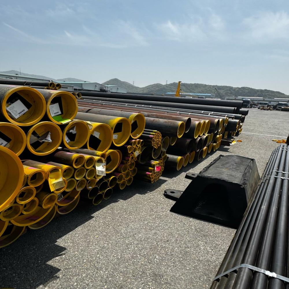 Ms Pipe 28 Inch - Application: Water And Sewage Transport: Used In Municipal Pipelines For Water Supply And Drainage Systems. Oil And Gas Pipelines: Suitable For Low-pressure Oil