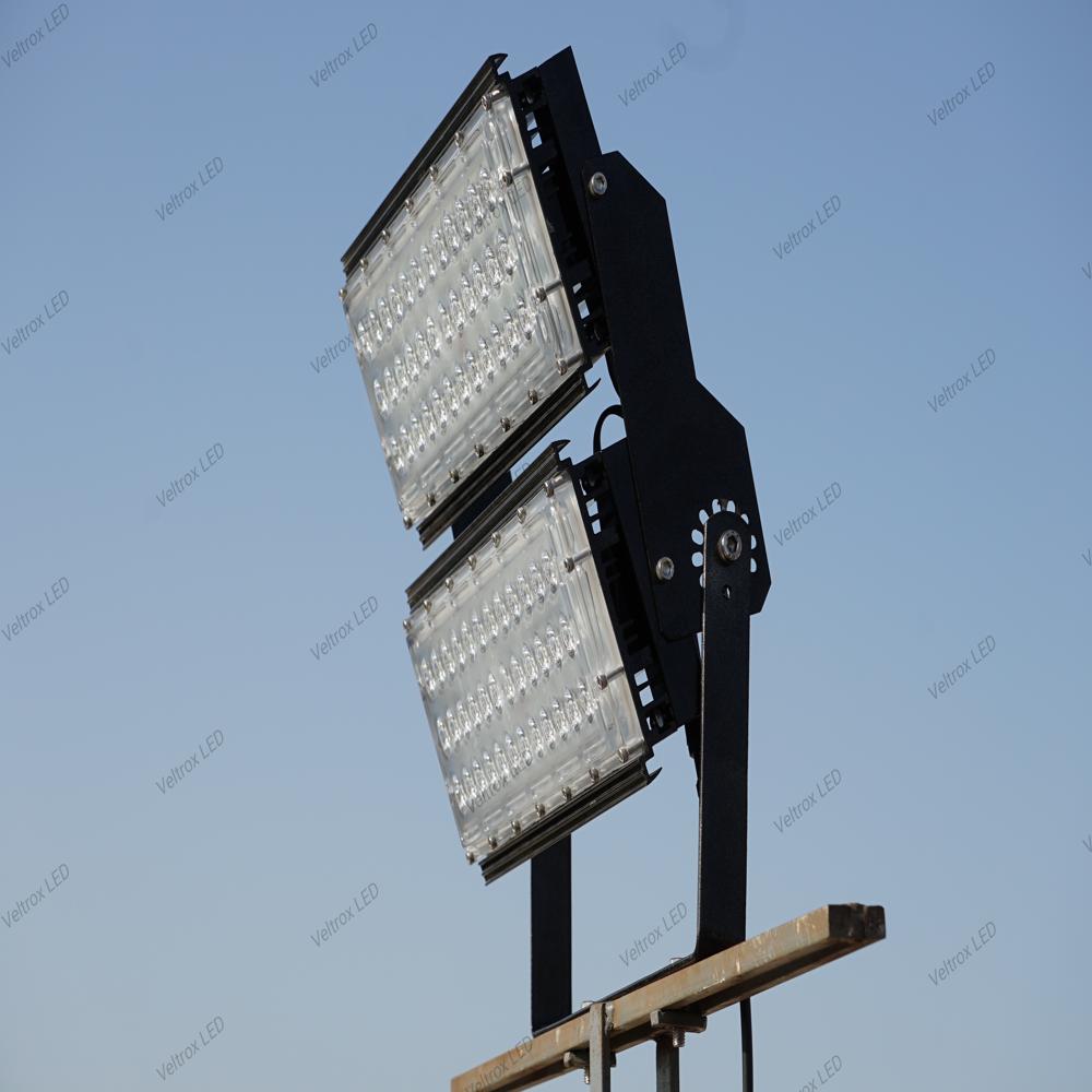 200 W Led High Mast Light - Color: Silver