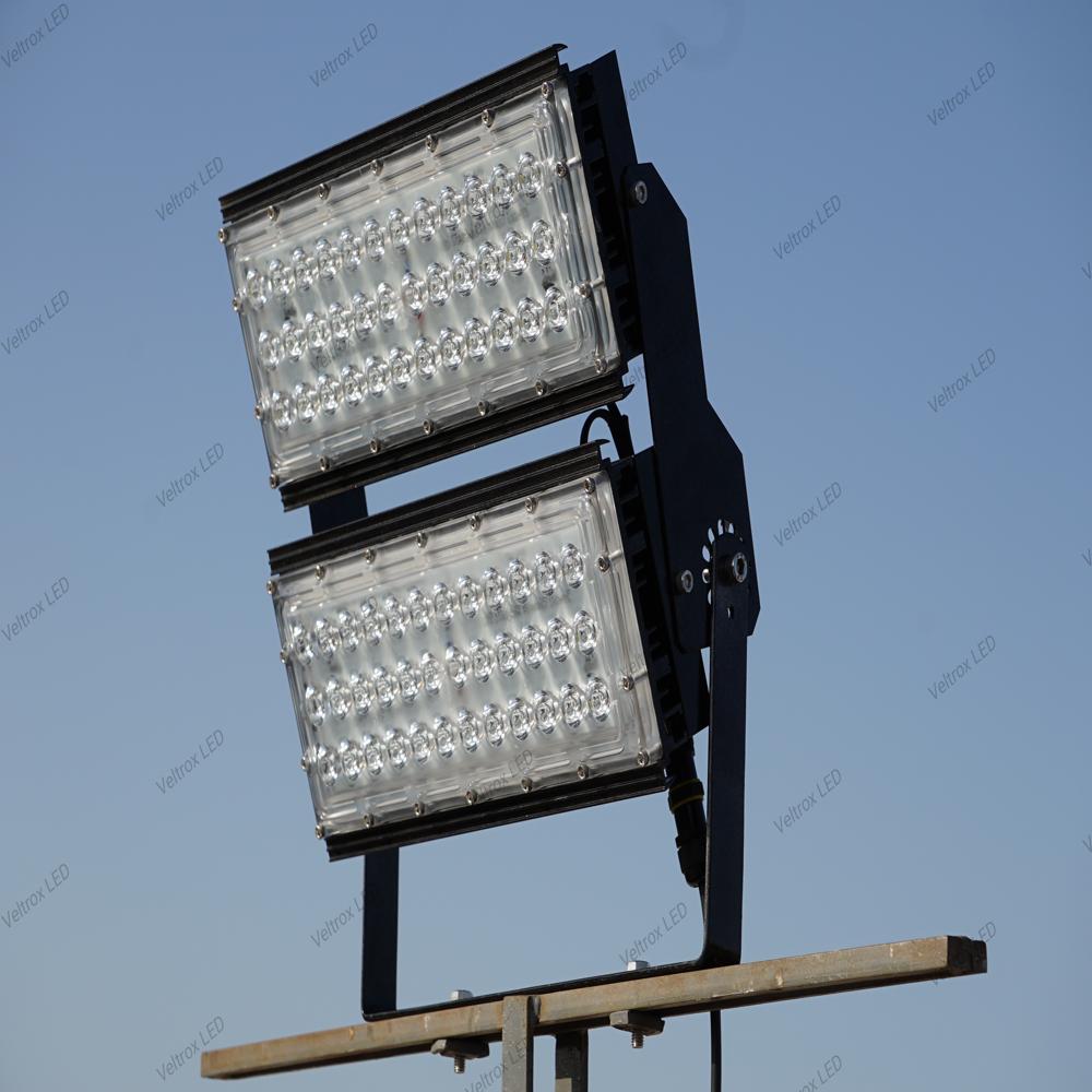 200 W Led High Mast Light - Color: Silver