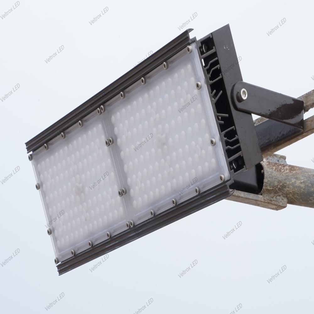Veltrox 150w Led Antiglare Lens Flood Light - Color: Black