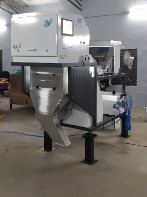 Automatic Plastic Granule Color Sorter Machine - Capacity: 1 T/Hr