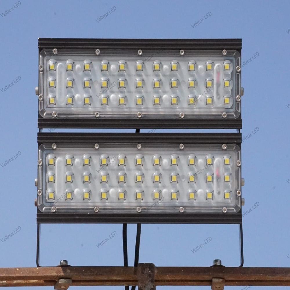 Veltrox 200w Led Lens Shark Model Light - Color: Black