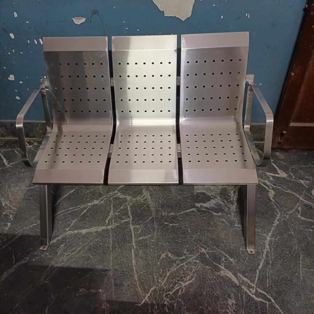 3 Seater Waiting Chair - Color: Silver